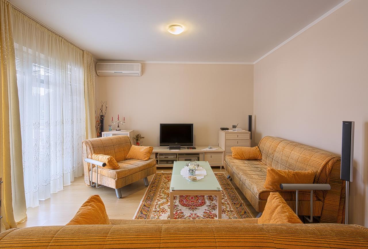 Apartmani Zeljko Vujovic Budva Luaran gambar