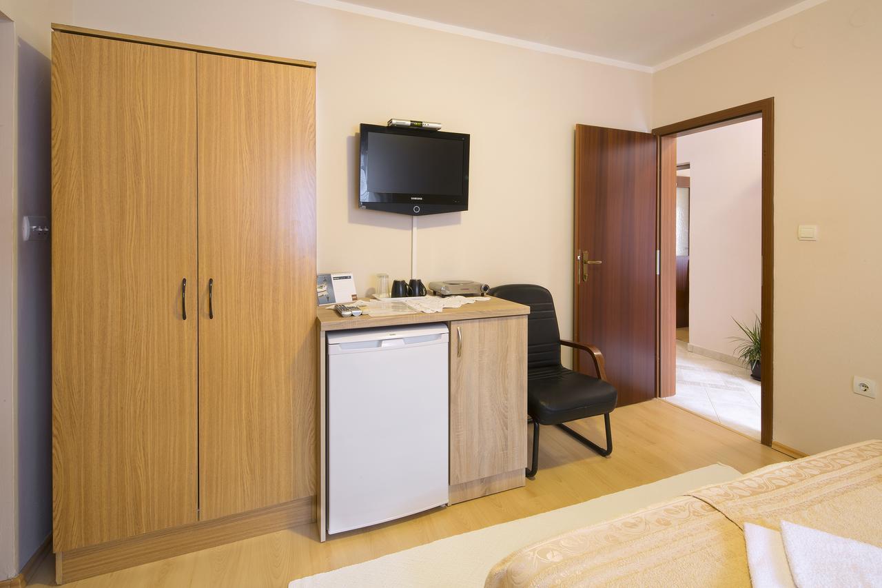 Apartmani Zeljko Vujovic Budva Luaran gambar